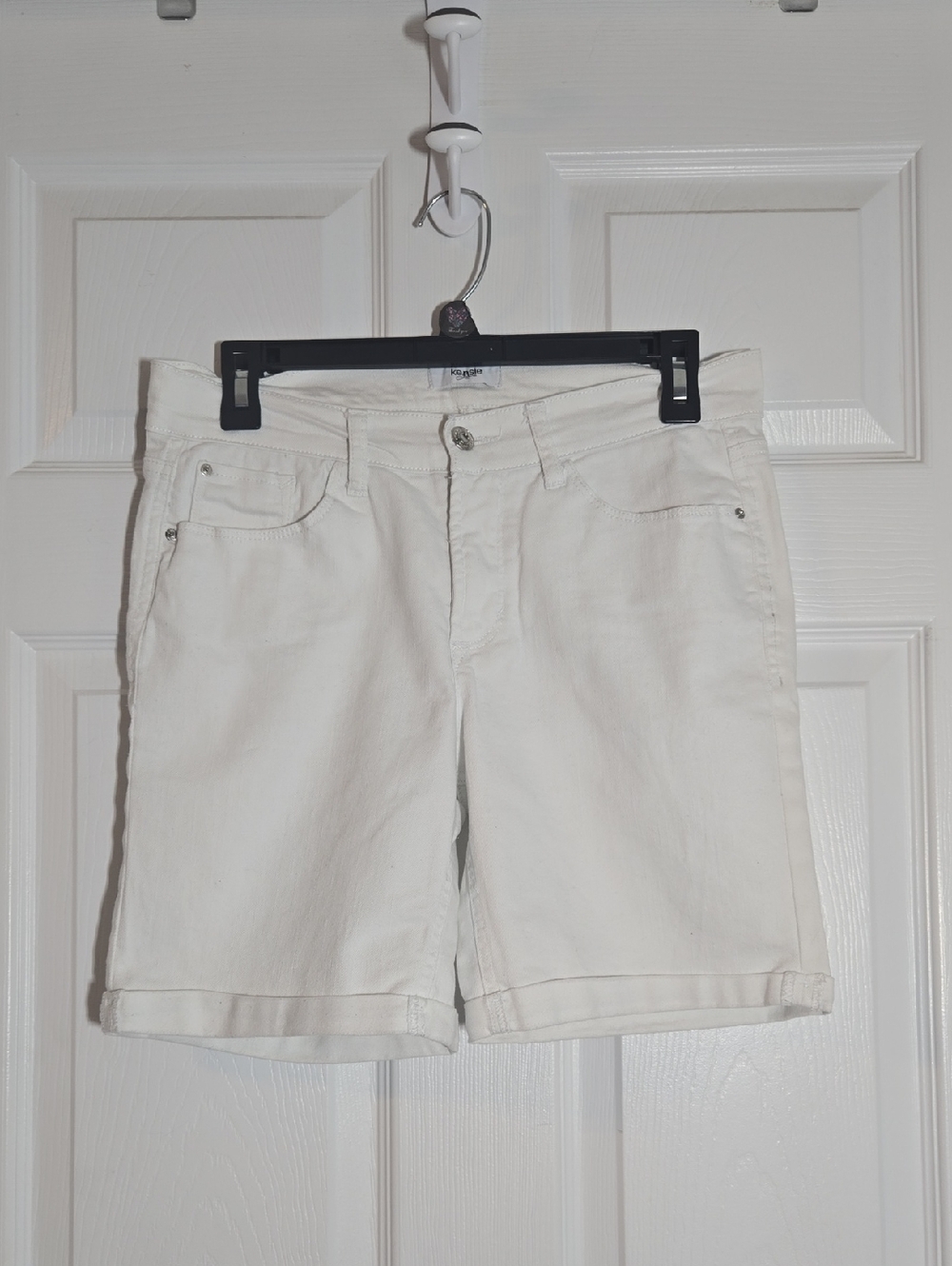 Kensie White Jean Shorts Size 6/28 Waist